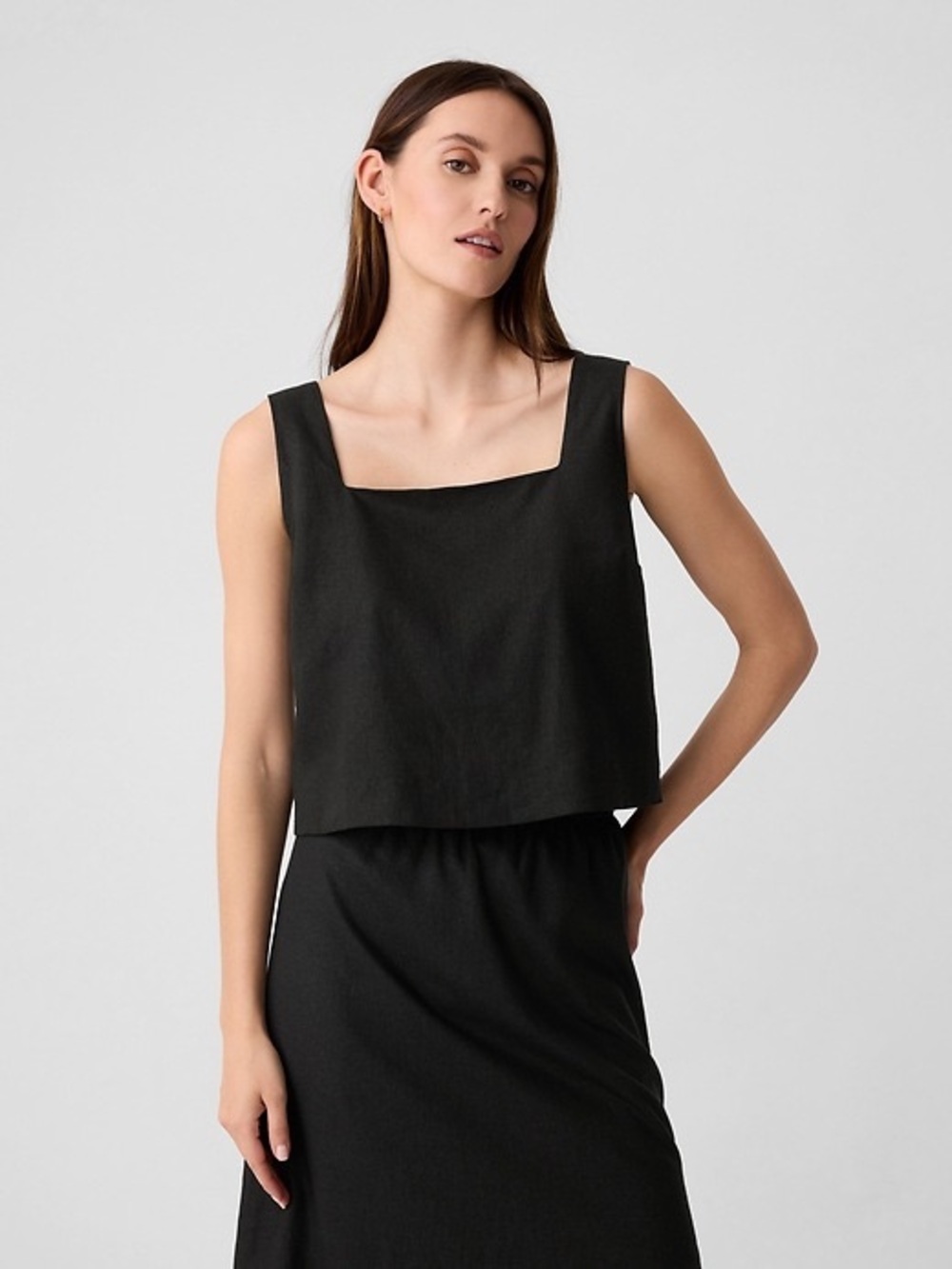 GAP Cropped Linen-Blend Squareneck Tank Top in Black - L